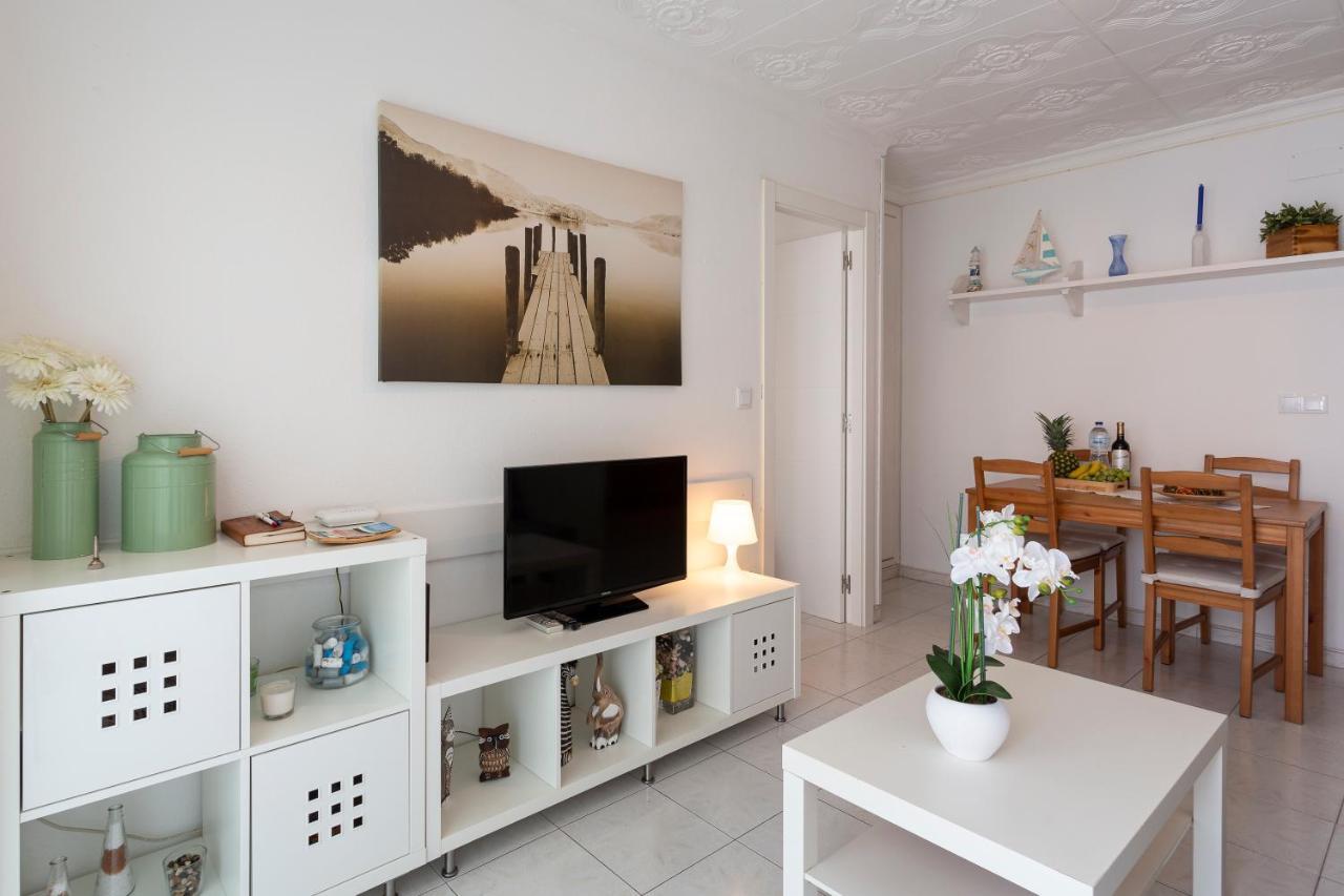 Apt 200 Meters From The Beach Id Бланес Екстериор снимка