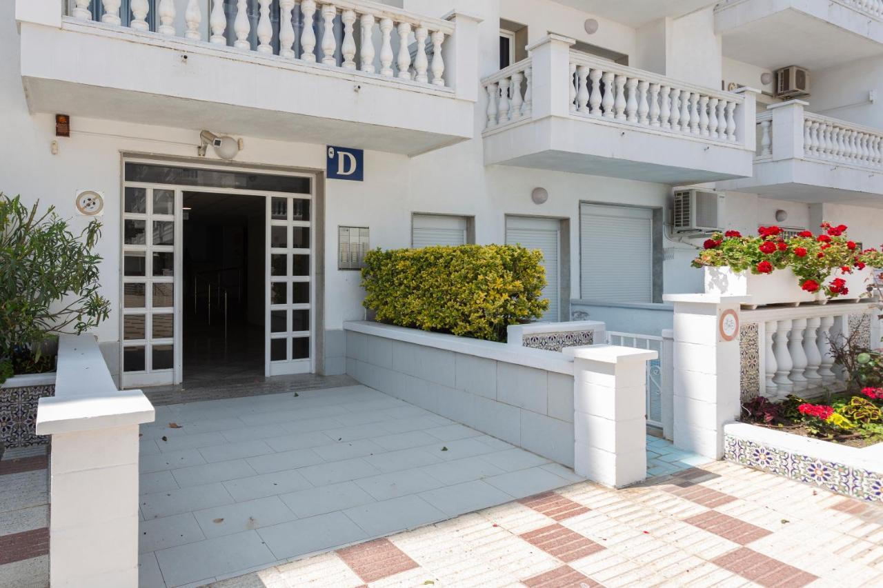 Apt 200 Meters From The Beach Id Бланес Екстериор снимка