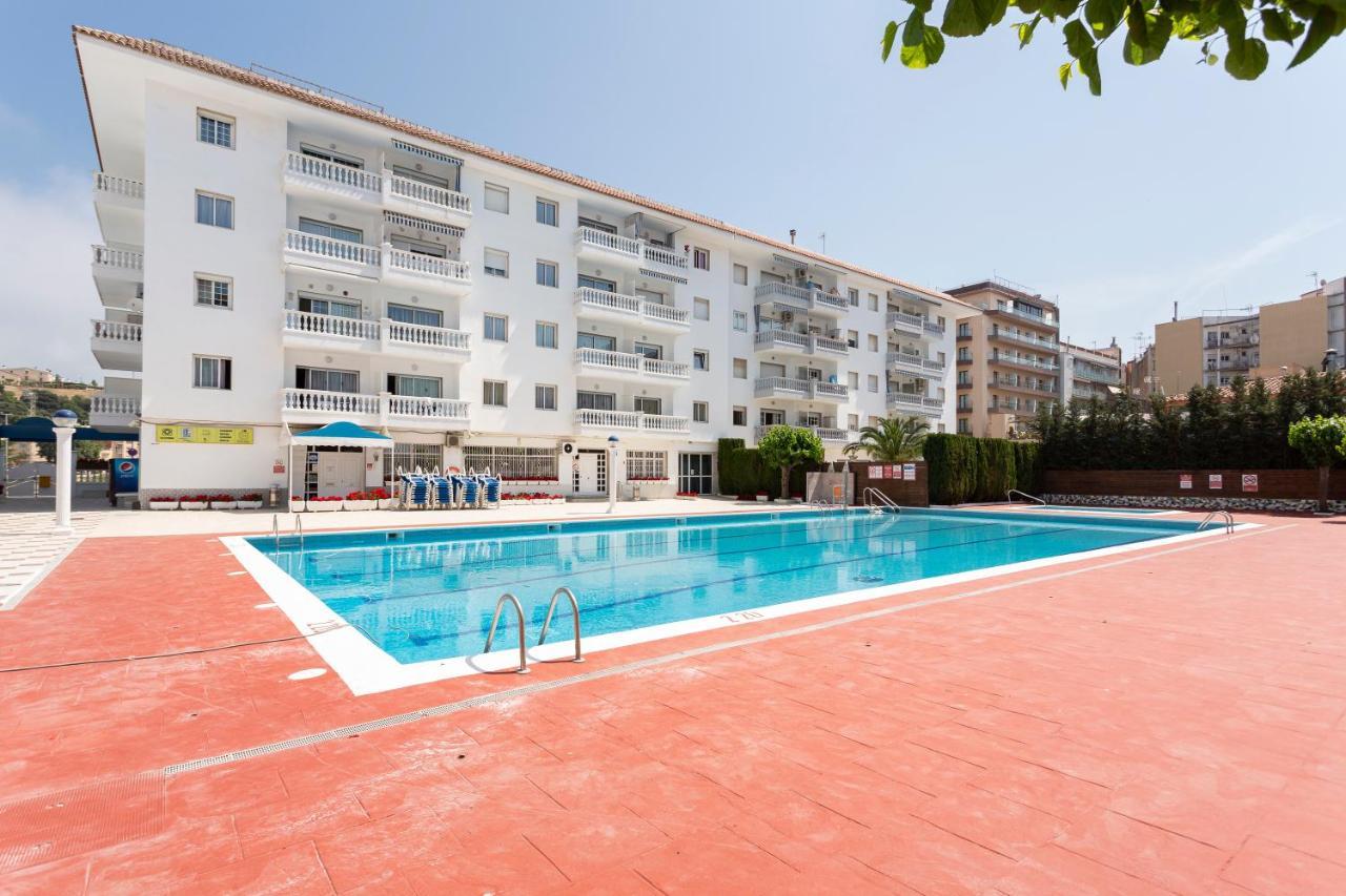 Apt 200 Meters From The Beach Id Бланес Екстериор снимка