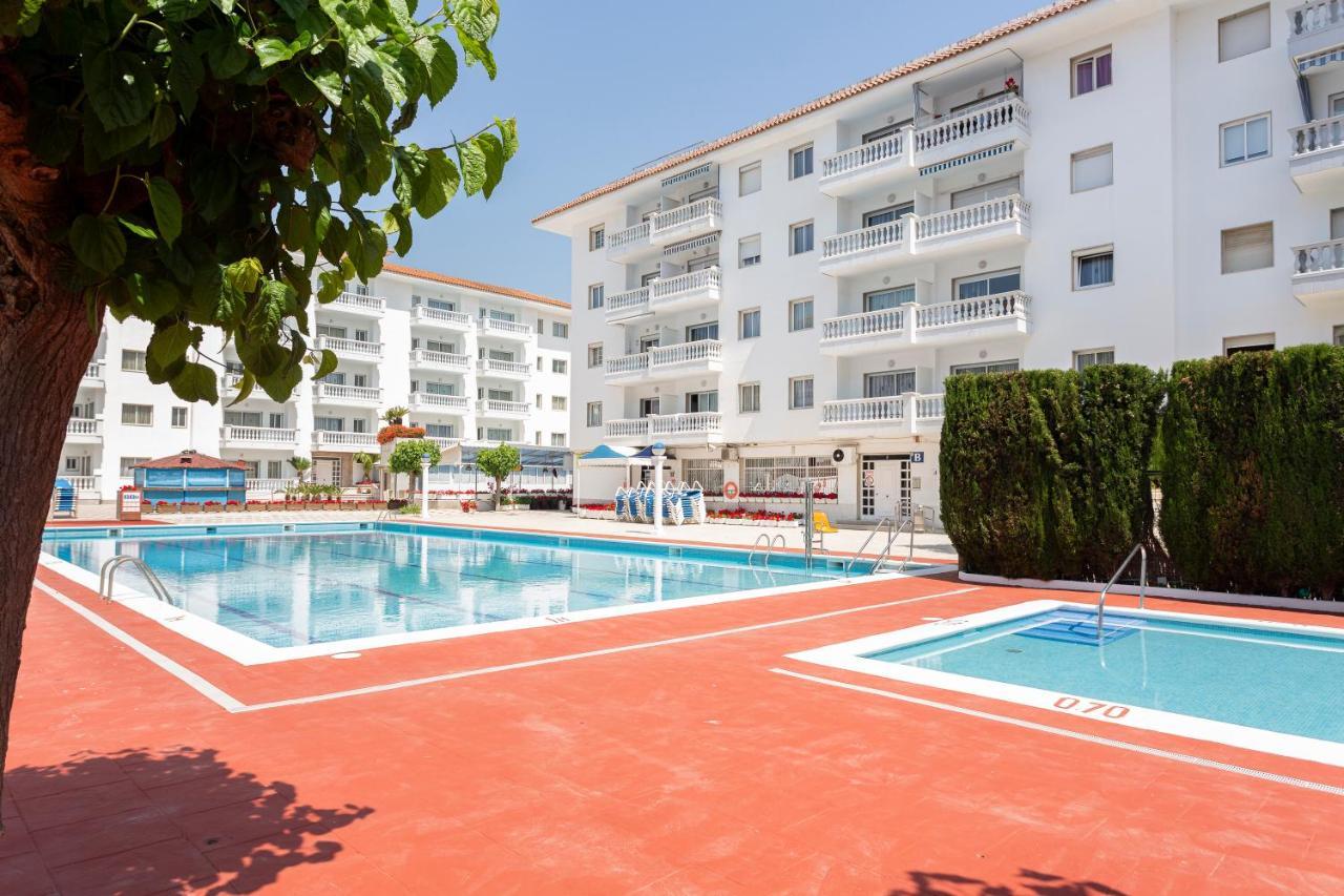 Apt 200 Meters From The Beach Id Бланес Екстериор снимка