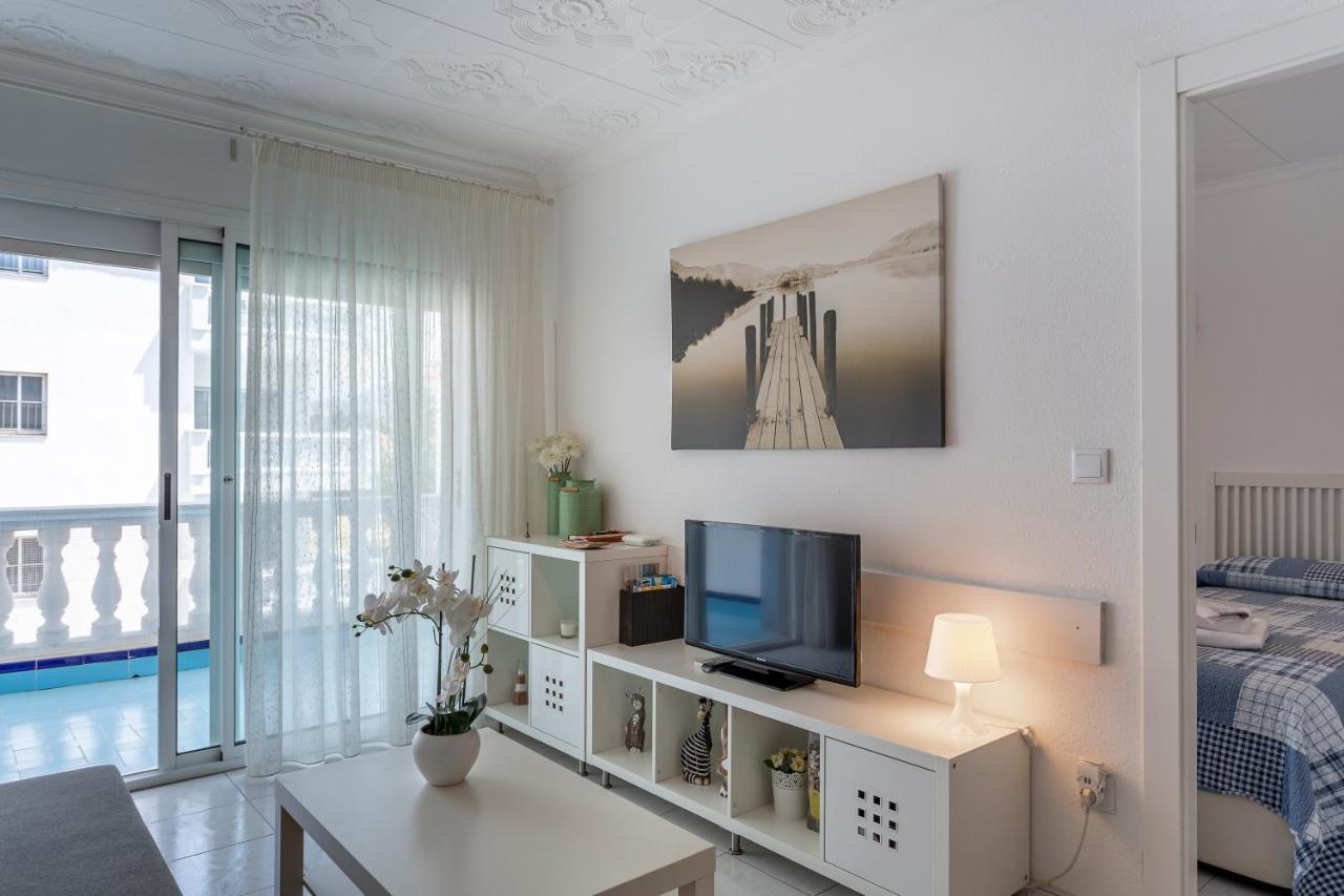 Apt 200 Meters From The Beach Id Бланес Екстериор снимка