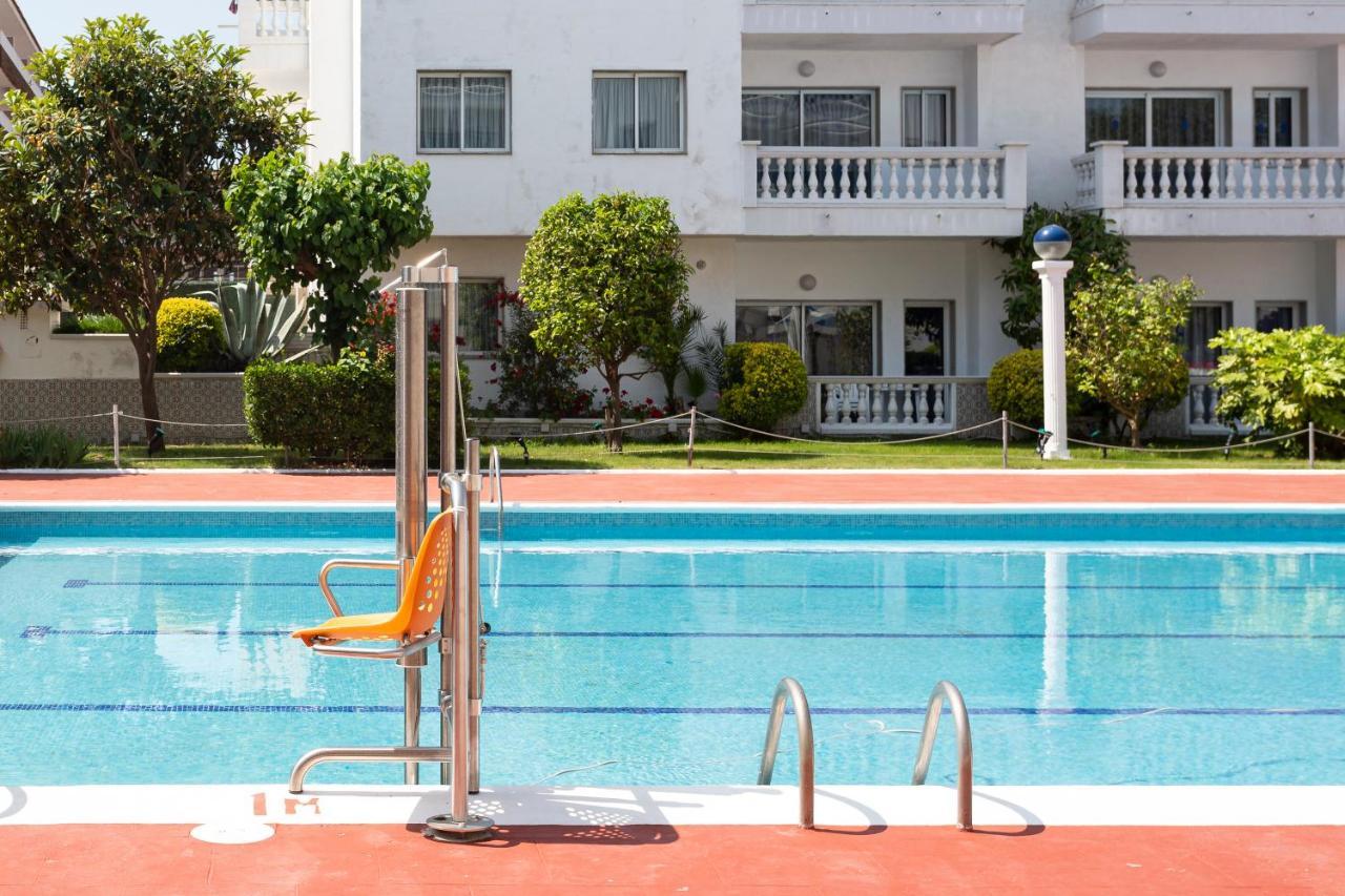 Apt 200 Meters From The Beach Id Бланес Екстериор снимка