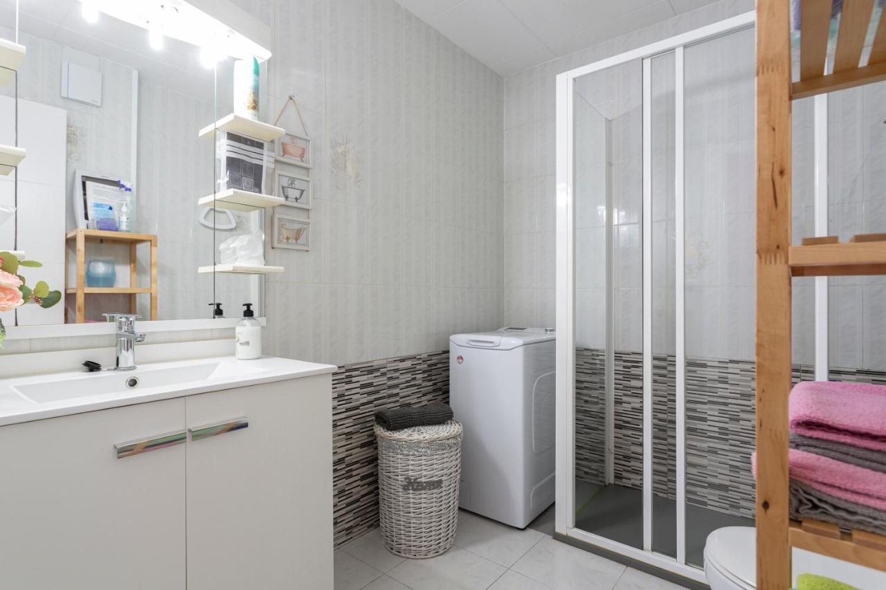 Apt 200 Meters From The Beach Id Бланес Екстериор снимка
